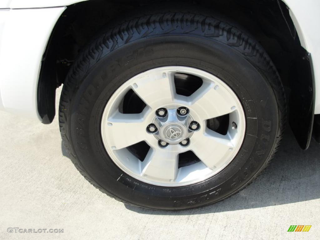 2004 4Runner SR5 - Natural White / Taupe photo #13