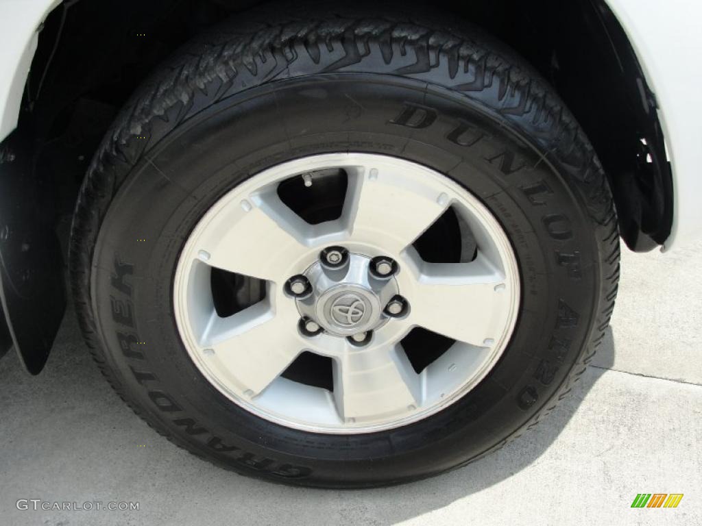 2004 4Runner SR5 - Natural White / Taupe photo #16