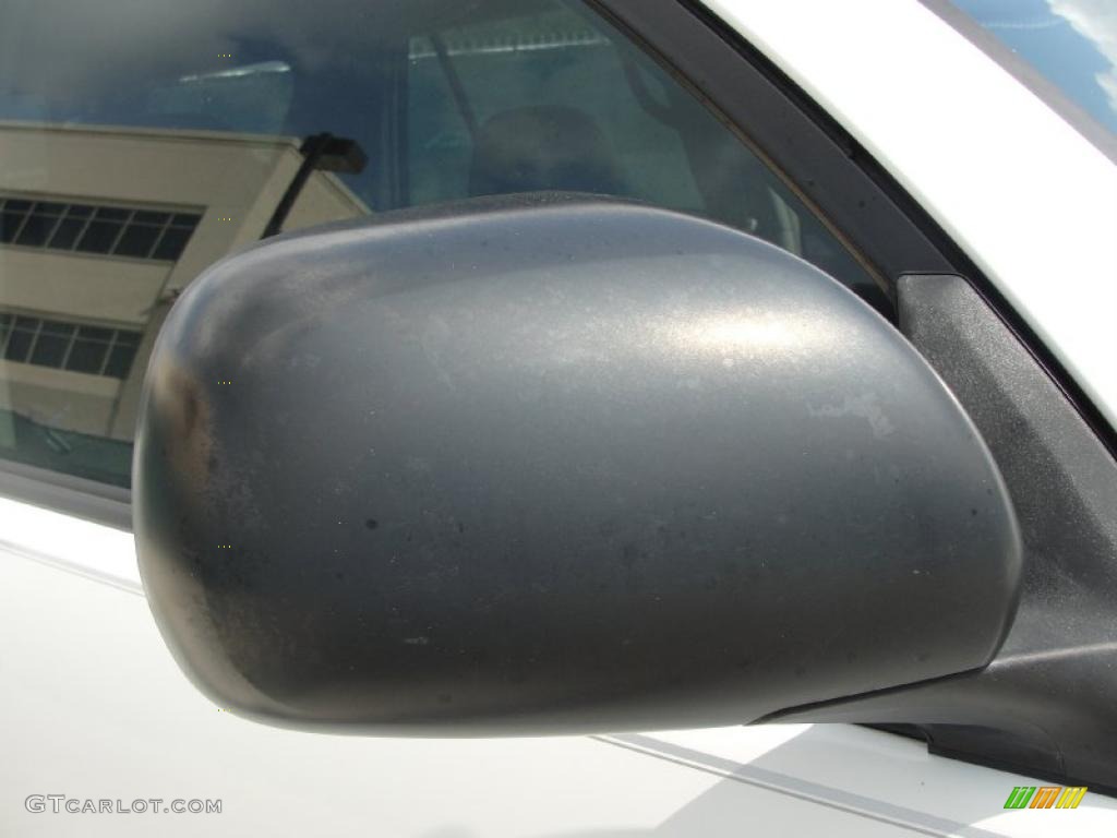 2004 4Runner SR5 - Natural White / Taupe photo #17