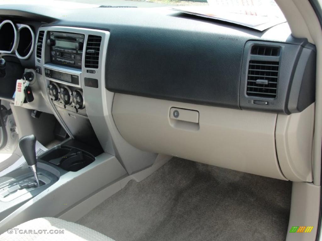2004 4Runner SR5 - Natural White / Taupe photo #24
