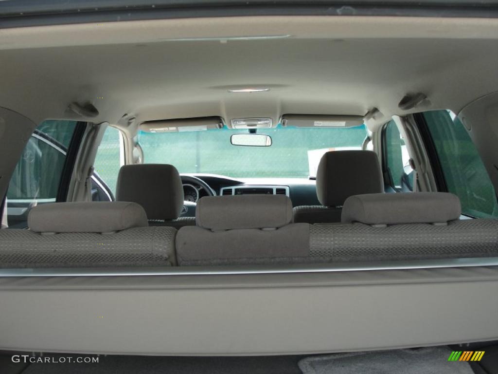 2004 4Runner SR5 - Natural White / Taupe photo #31