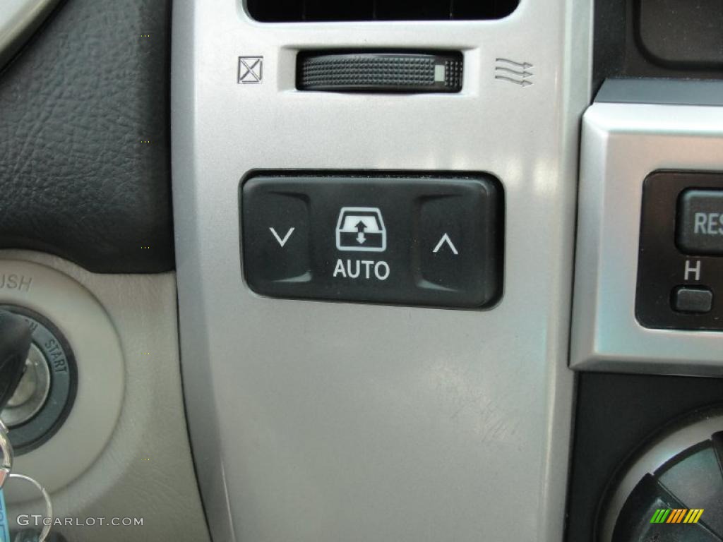 2004 4Runner SR5 - Natural White / Taupe photo #47