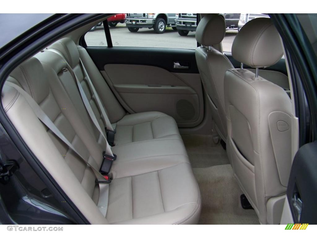 2007 Fusion SE V6 AWD - Alloy Metallic / Light Stone photo #18