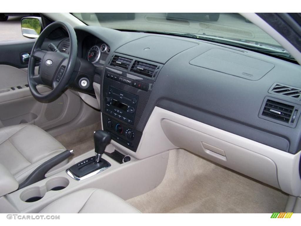 2007 Fusion SE V6 AWD - Alloy Metallic / Light Stone photo #21