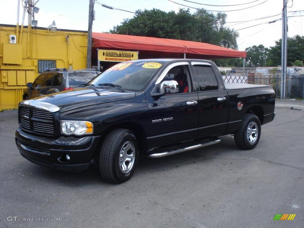 2002 Ram 1500 SLT Quad Cab - Black / Dark Slate Gray photo #3