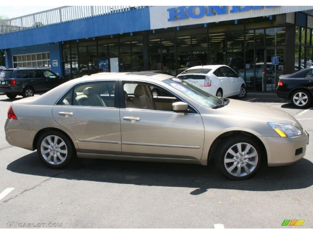 2007 Accord EX-L V6 Sedan - Desert Mist Metallic / Ivory photo #4