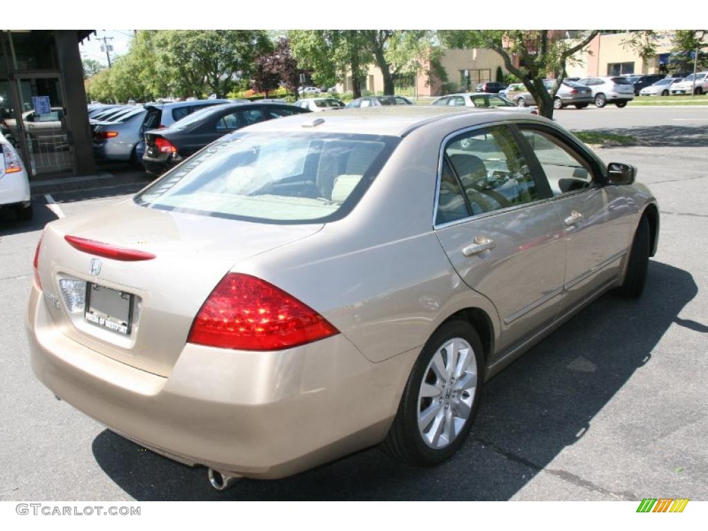 2007 Accord EX-L V6 Sedan - Desert Mist Metallic / Ivory photo #5