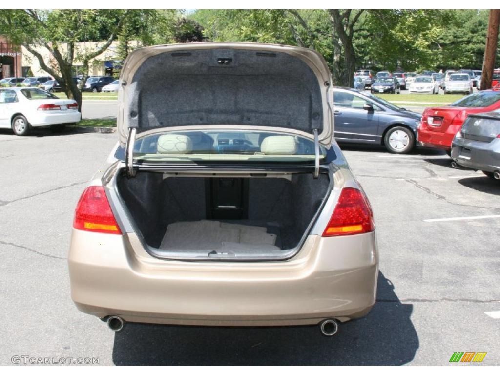 2007 Accord EX-L V6 Sedan - Desert Mist Metallic / Ivory photo #7