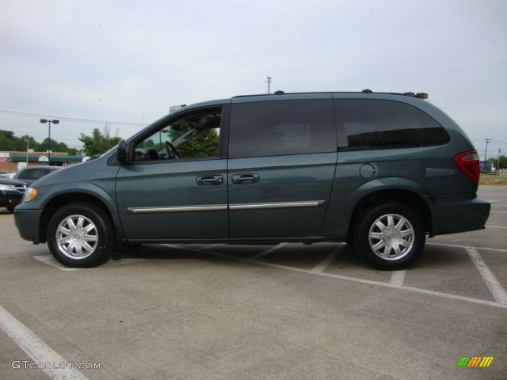 2007 Town & Country Touring - Magnesium Pearl / Medium Slate Gray photo #6