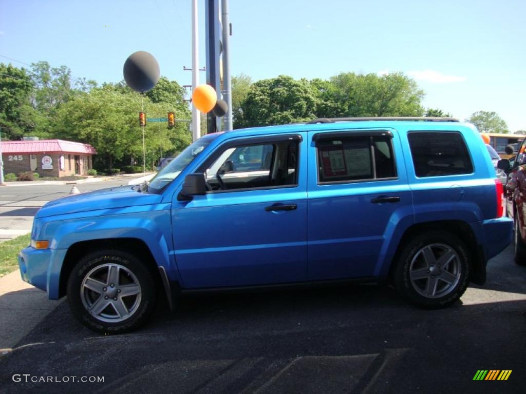 2008 Patriot Sport 4x4 - Surf Blue Pearl / Dark Slate Gray photo #9