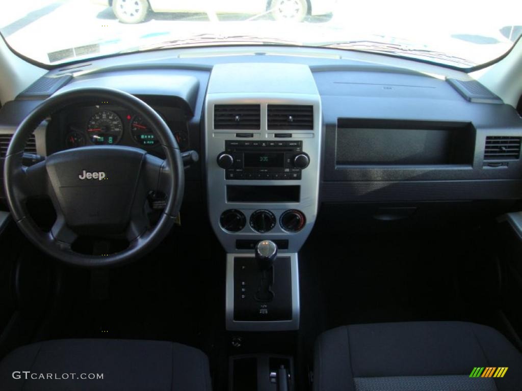 2008 Patriot Sport 4x4 - Surf Blue Pearl / Dark Slate Gray photo #23