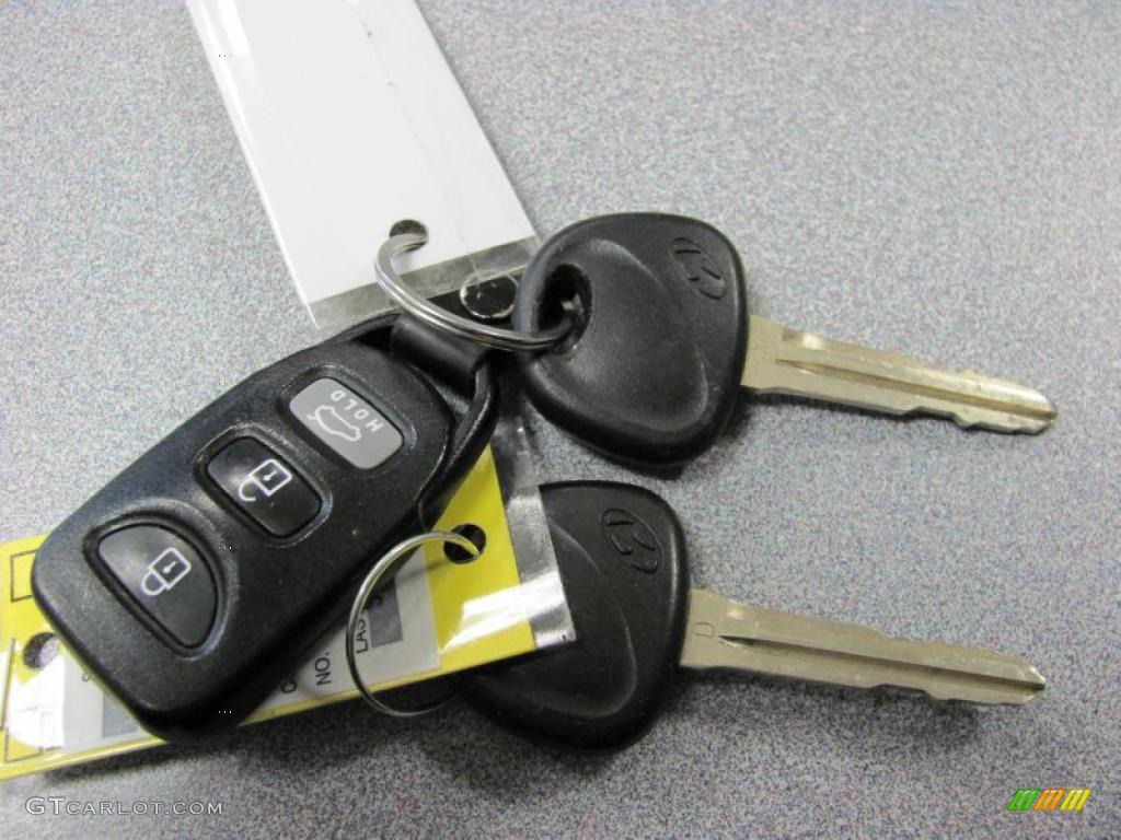 2009 Elantra GLS Sedan - Quicksilver / Gray photo #10