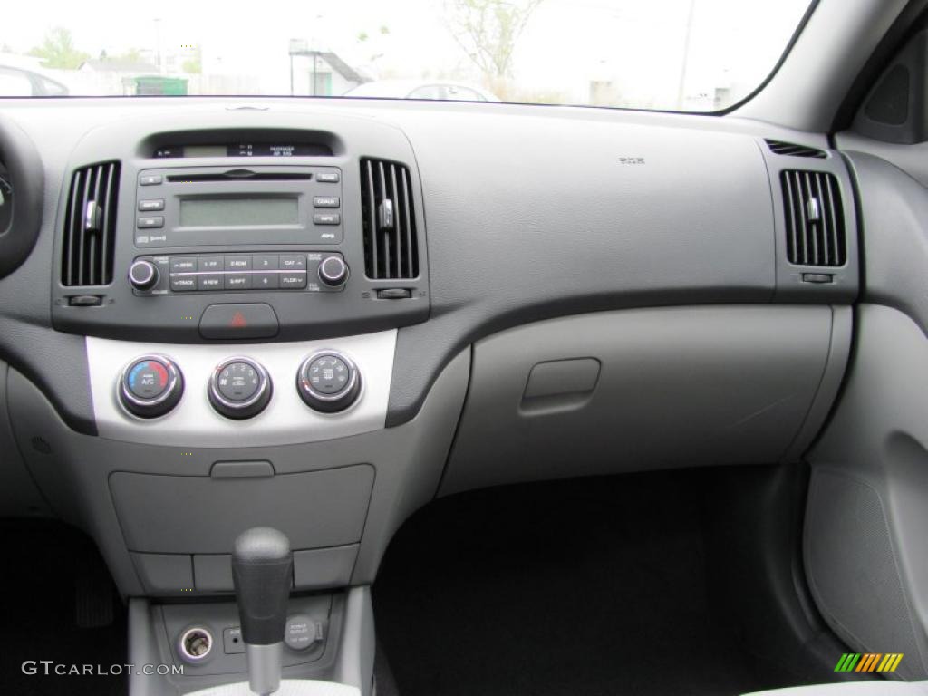 2009 Elantra GLS Sedan - Quicksilver / Gray photo #21