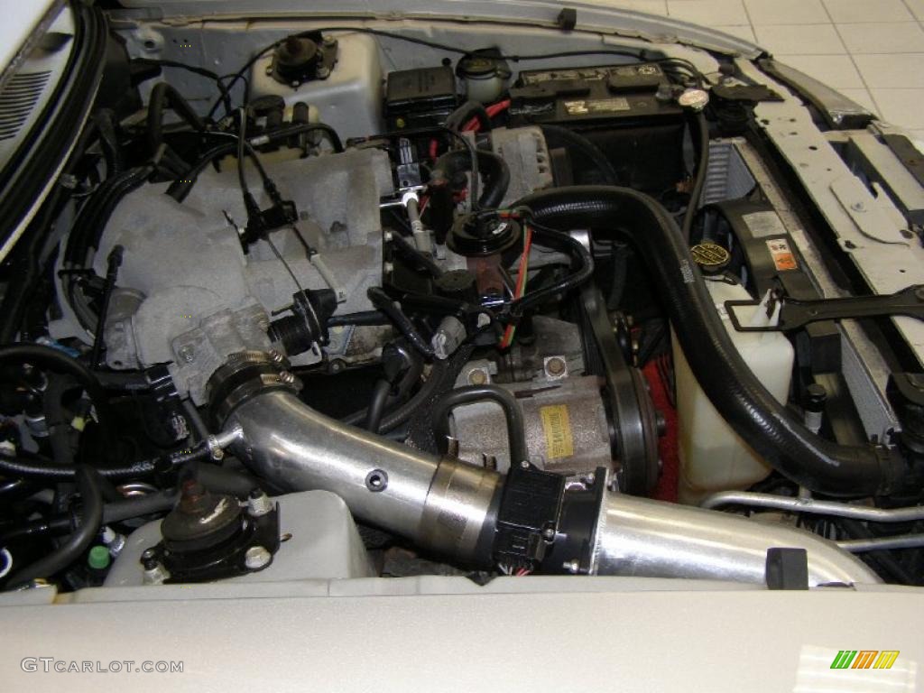 2003 Mustang V6 Coupe - Silver Metallic / Medium Graphite photo #31