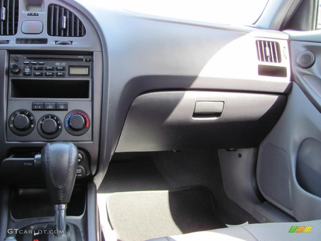 2006 Elantra GT Hatchback - Sterling Silver / Gray photo #20