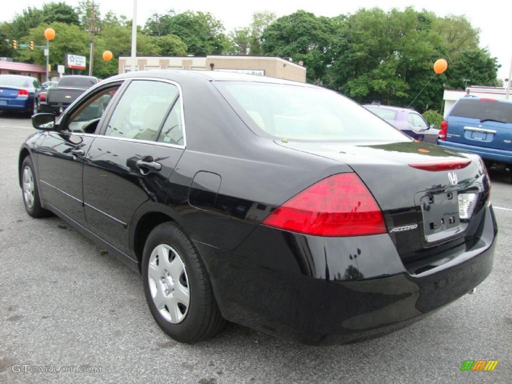 2007 Accord LX Sedan - Nighthawk Black Pearl / Ivory photo #9