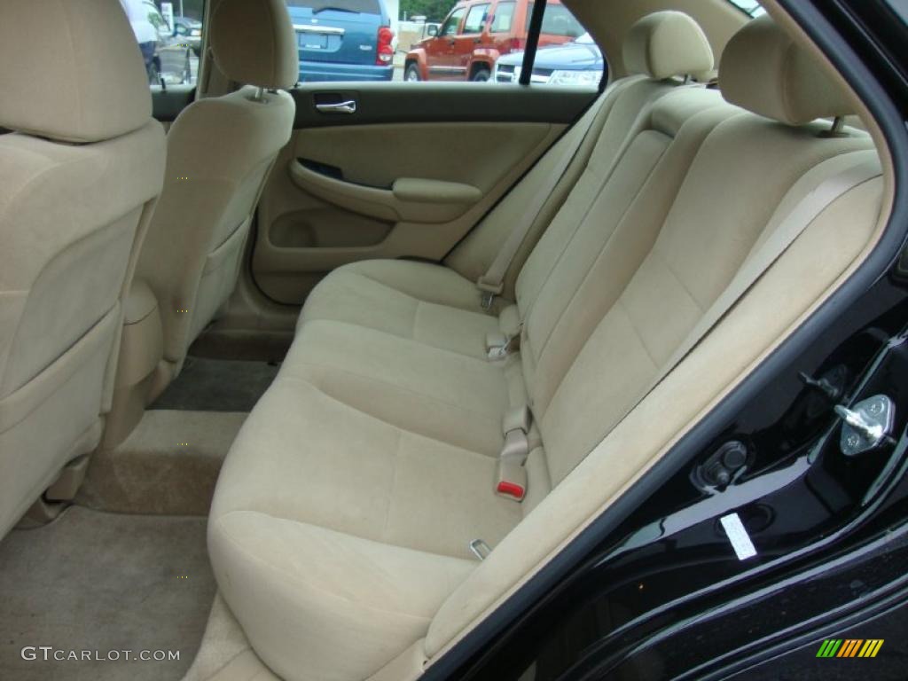 2007 Accord LX Sedan - Nighthawk Black Pearl / Ivory photo #21