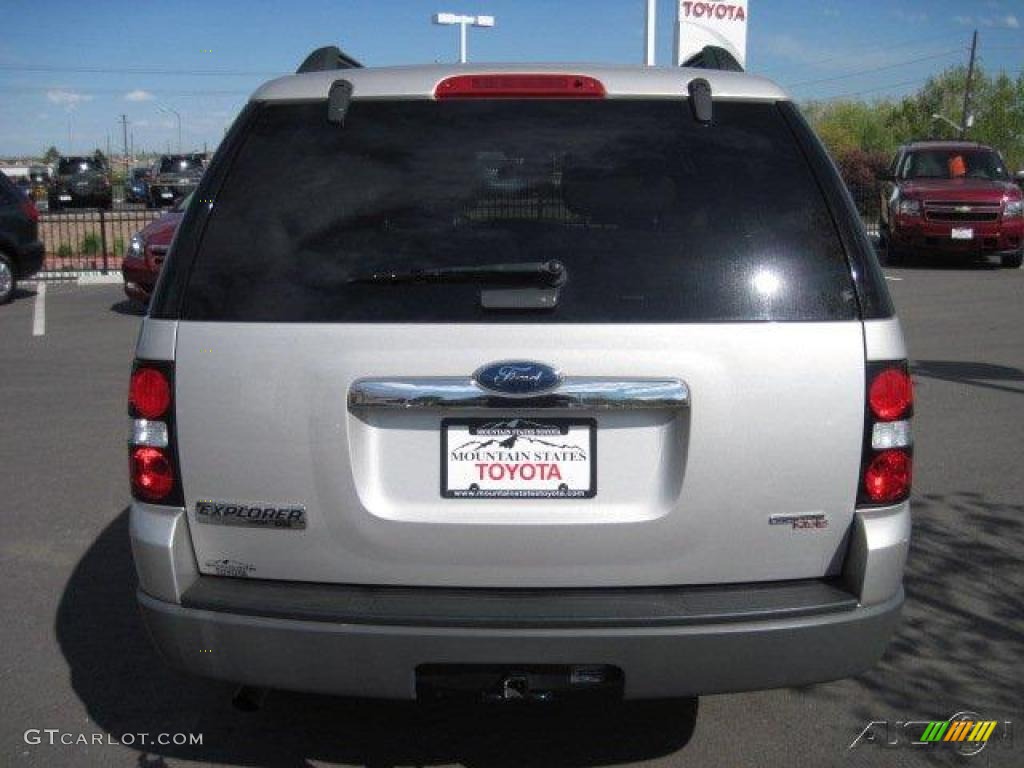 2006 Explorer XLT 4x4 - Silver Birch Metallic / Stone photo #3