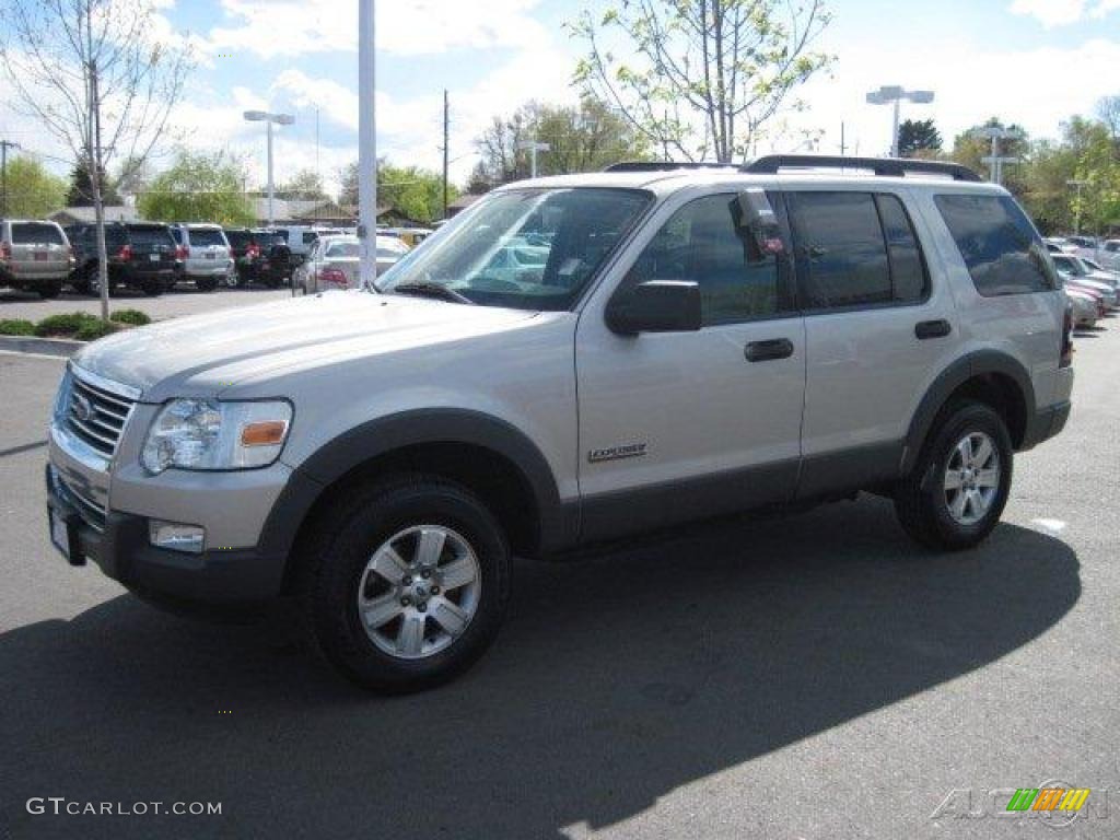 2006 Explorer XLT 4x4 - Silver Birch Metallic / Stone photo #5