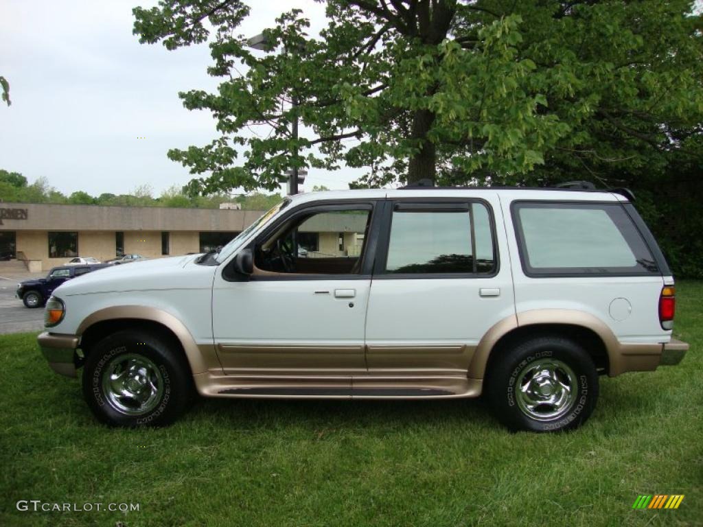 1996 Explorer Eddie Bauer 4x4 - Oxford White / Beige photo #10