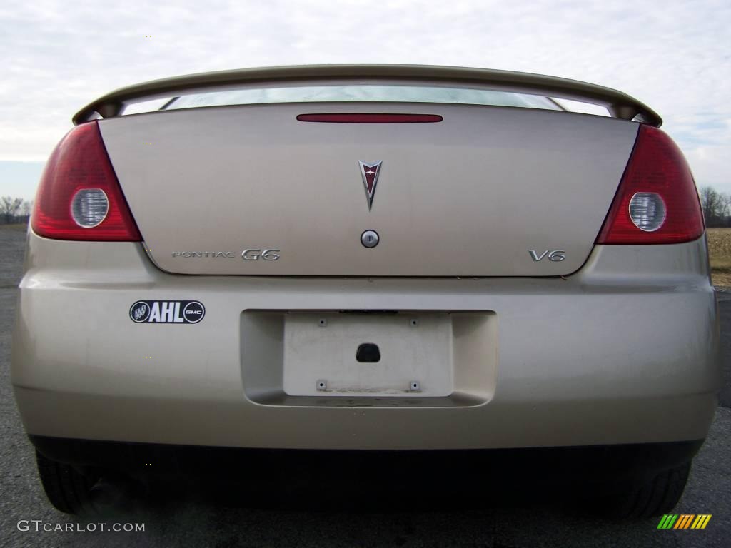 2005 G6 Sedan - Sedona Beige Metallic / Light Taupe photo #5
