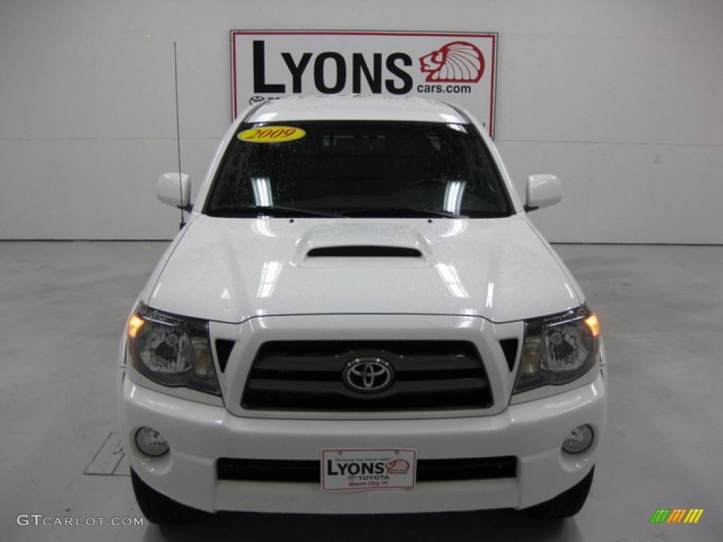 2009 Tacoma V6 TRD Sport Double Cab 4x4 - Super White / Graphite Gray photo #24