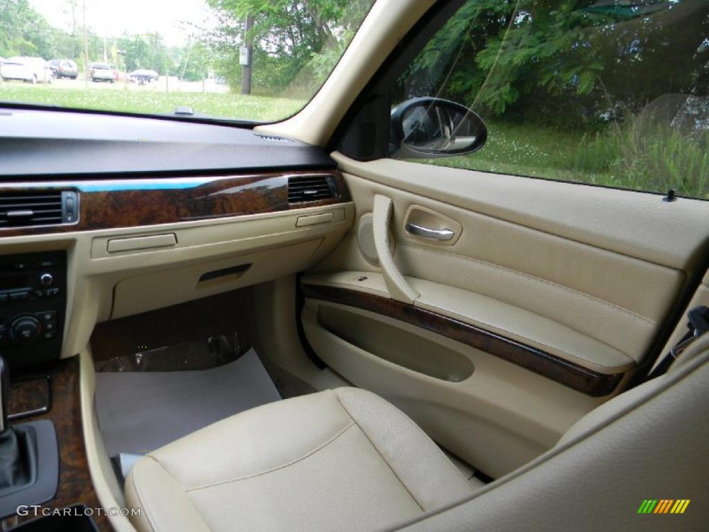 2006 3 Series 325i Sedan - Sonora Metallic / Beige photo #12