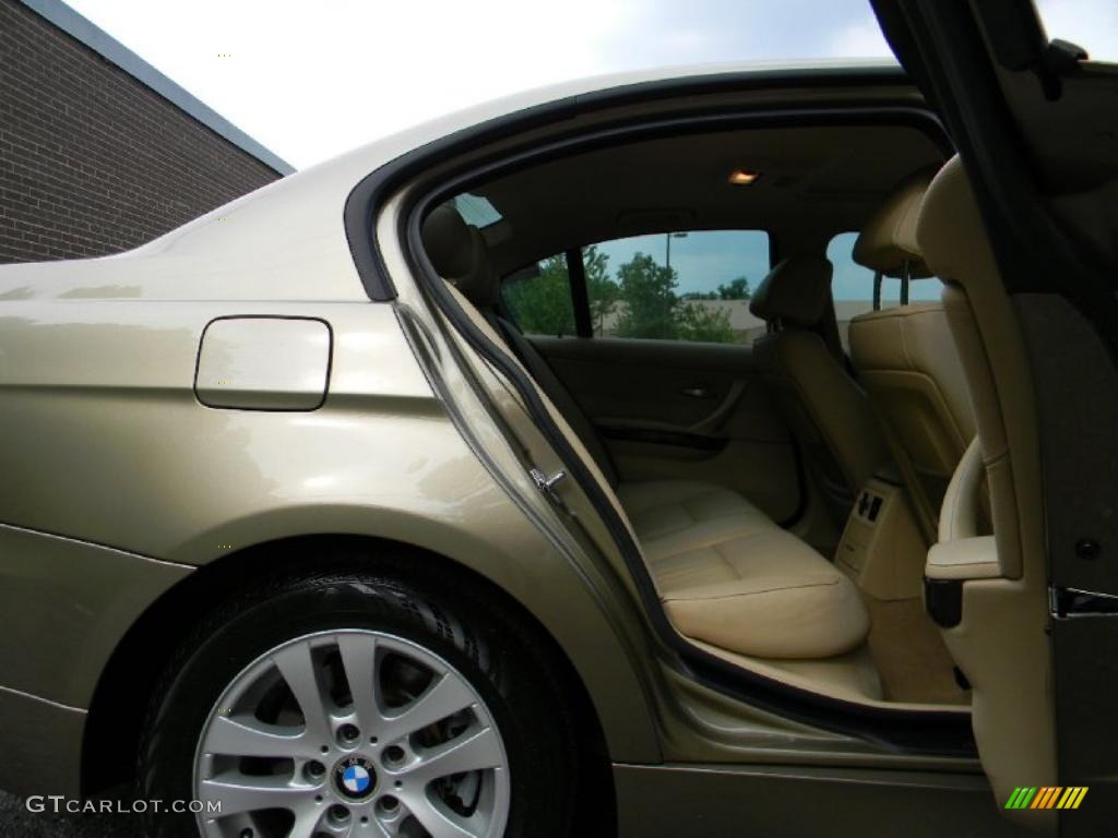 2006 3 Series 325i Sedan - Sonora Metallic / Beige photo #24