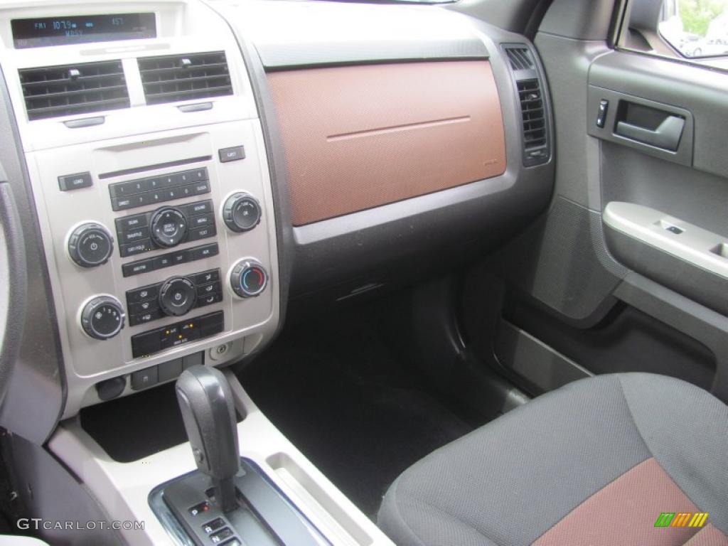 2008 Escape XLT - Light Sage Metallic / Charcoal photo #12