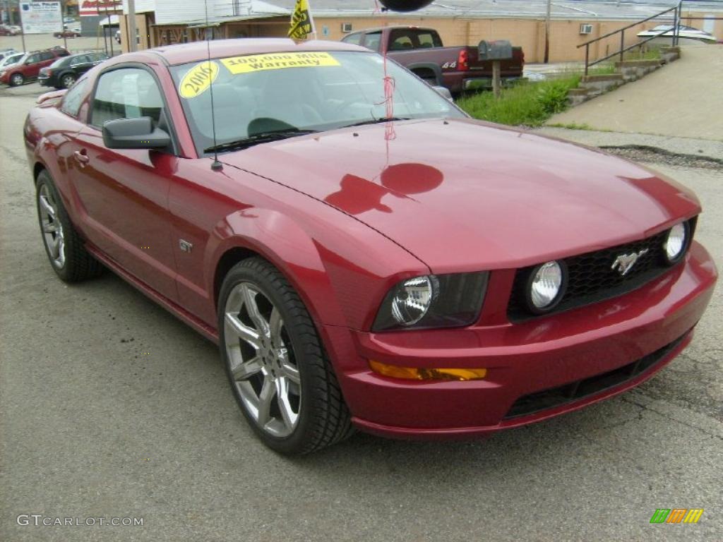 2006 Mustang GT Premium Coupe - Redfire Metallic / Light Graphite photo #6