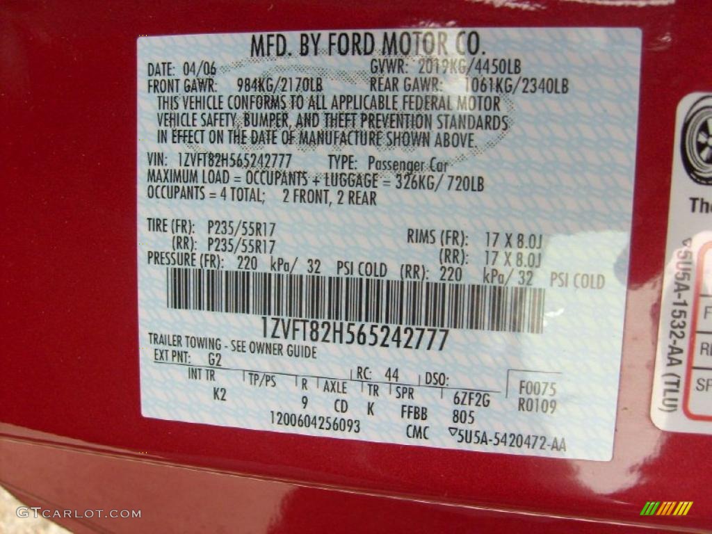2006 Mustang GT Premium Coupe - Redfire Metallic / Light Graphite photo #20