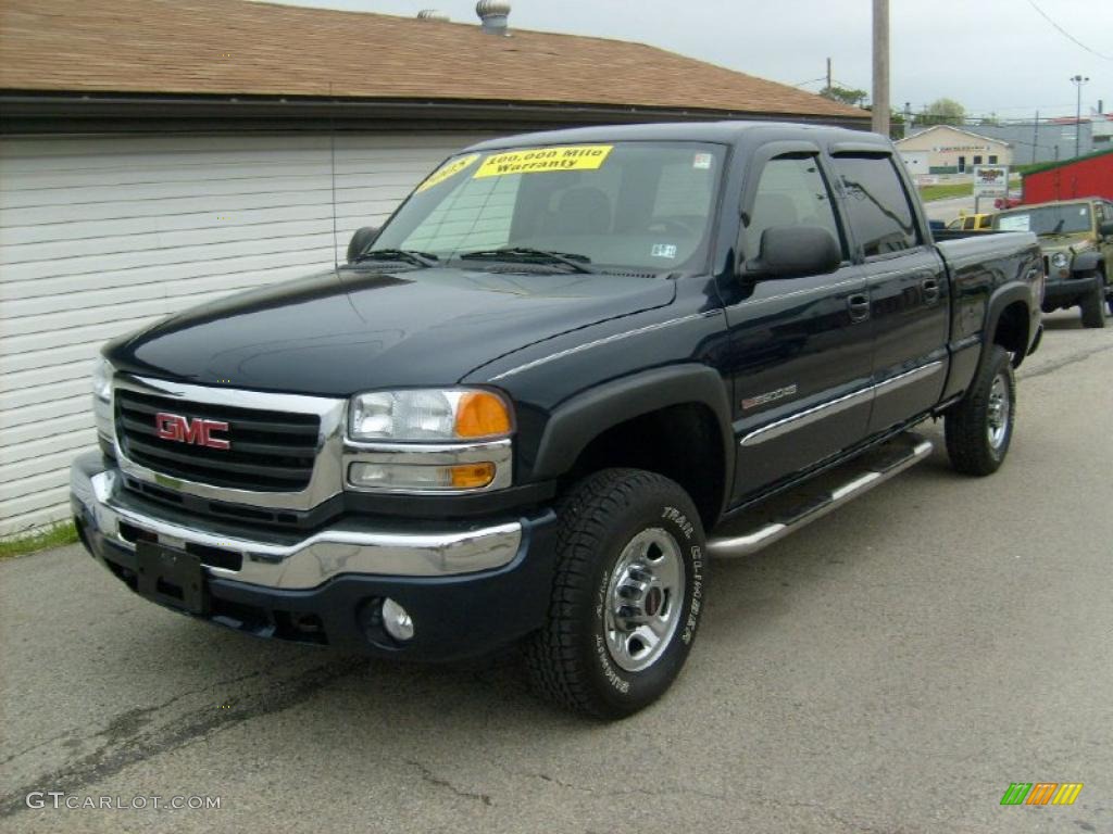 Deep Blue Metallic GMC Sierra 2500HD