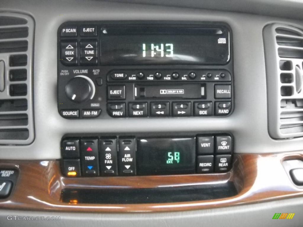 2002 Park Avenue  - White Diamond / Medium Gray photo #18