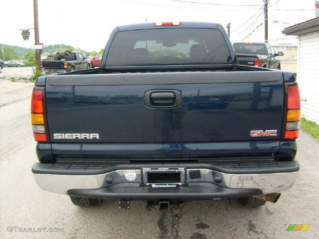 2005 Sierra 2500HD SLE Crew Cab 4x4 - Deep Blue Metallic / Dark Pewter photo #4