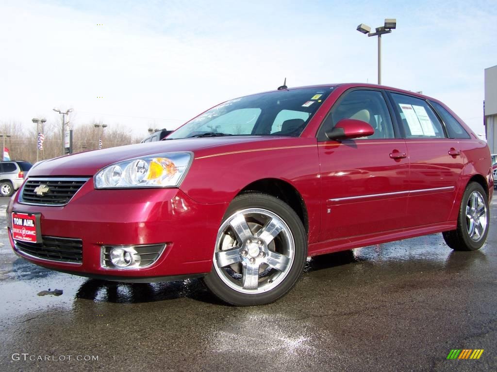 2006 Malibu Maxx LTZ Wagon - Sport Red Metallic / Cashmere Beige photo #1