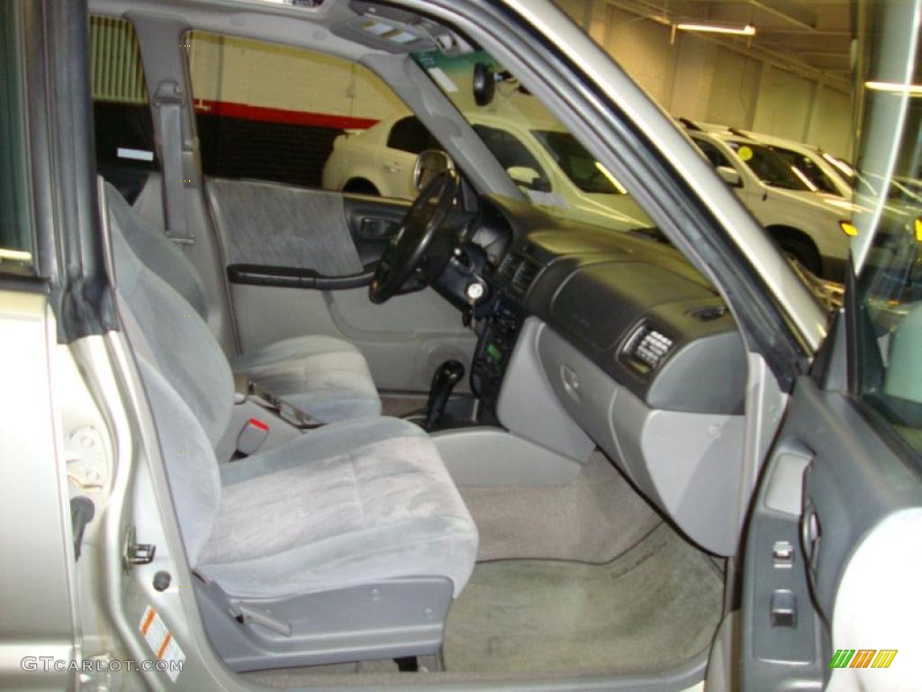 2001 Forester 2.5 S - Silverthorn Metallic / Gray photo #17
