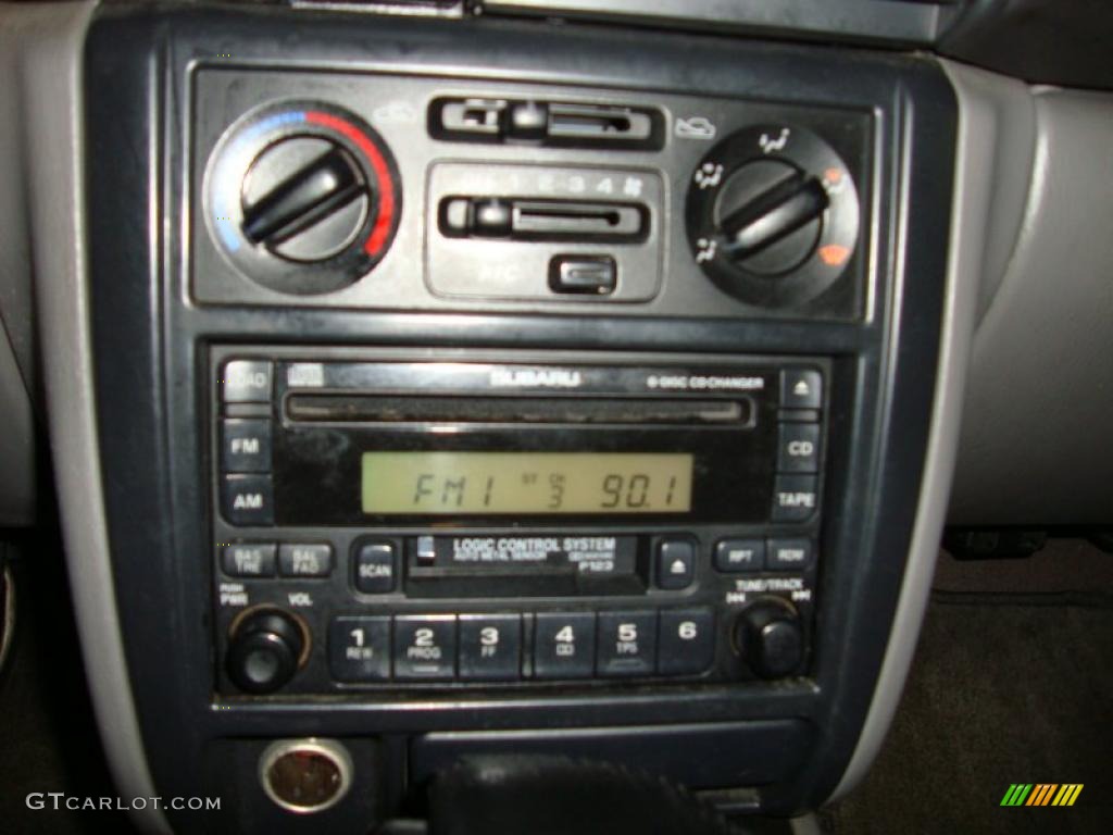 2001 Forester 2.5 S - Silverthorn Metallic / Gray photo #29