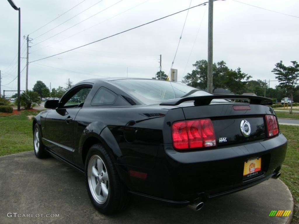 2007 Mustang GT Premium Coupe - Black / Black/Red photo #3