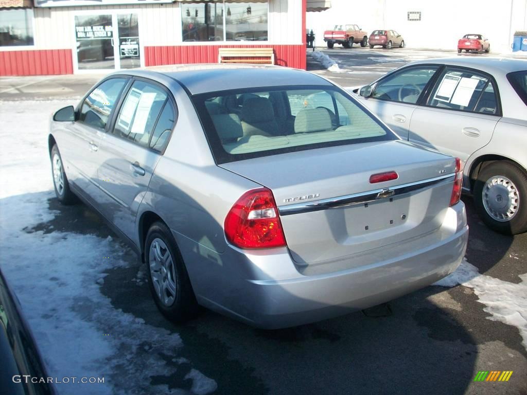 2006 Malibu LS Sedan - Silverstone Metallic / Titanium Gray photo #4