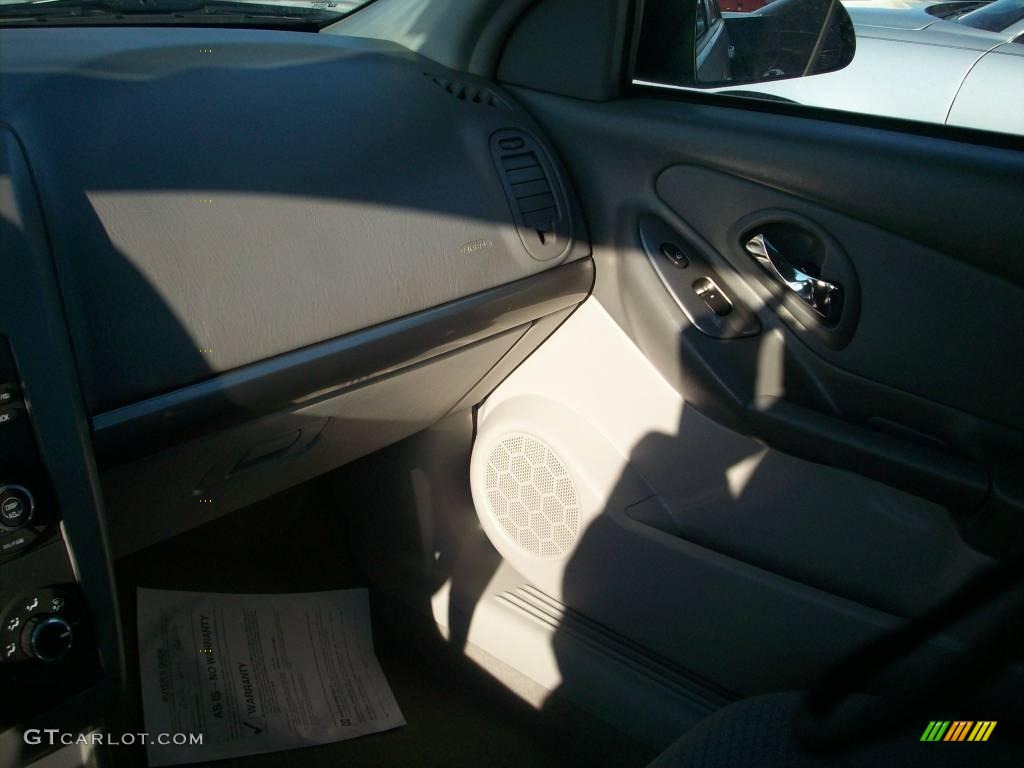 2006 Malibu LS Sedan - Silverstone Metallic / Titanium Gray photo #12