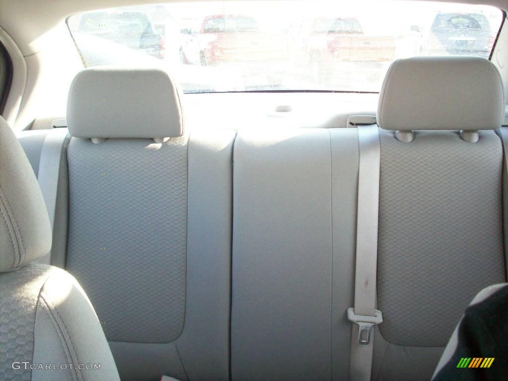 2006 Malibu LS Sedan - Silverstone Metallic / Titanium Gray photo #13