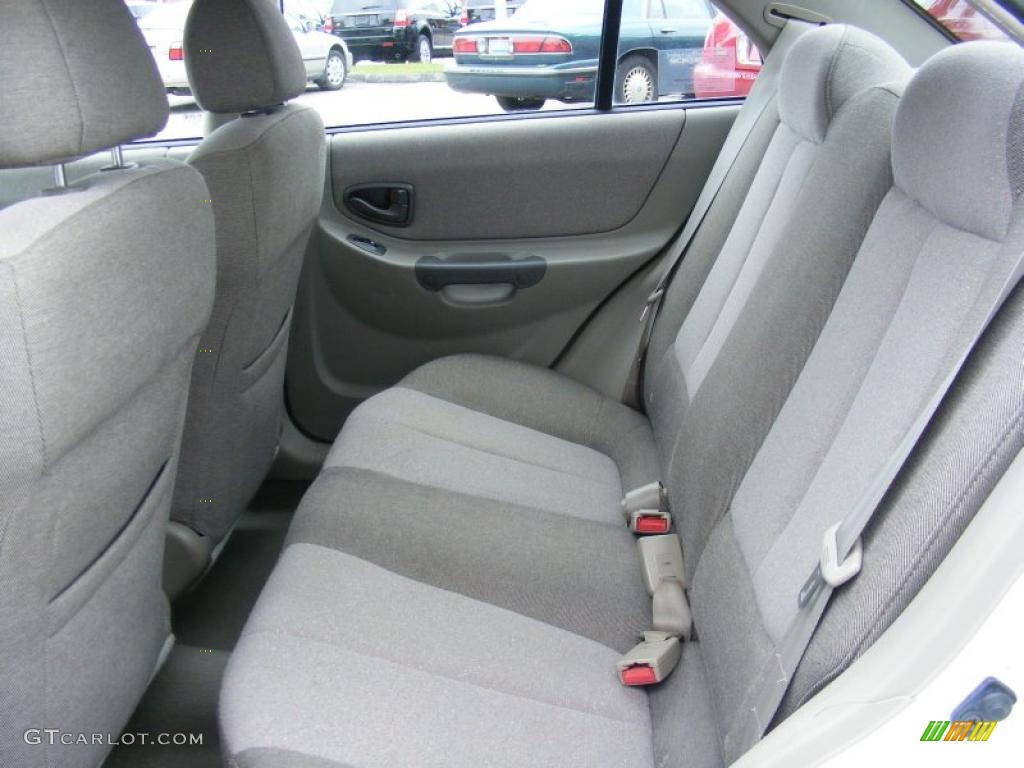 2002 Accent GL Sedan - Noble White / Beige photo #11