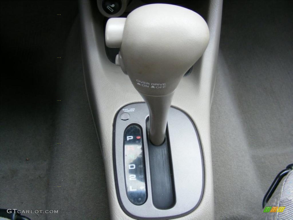 2002 Accent GL Sedan - Noble White / Beige photo #22