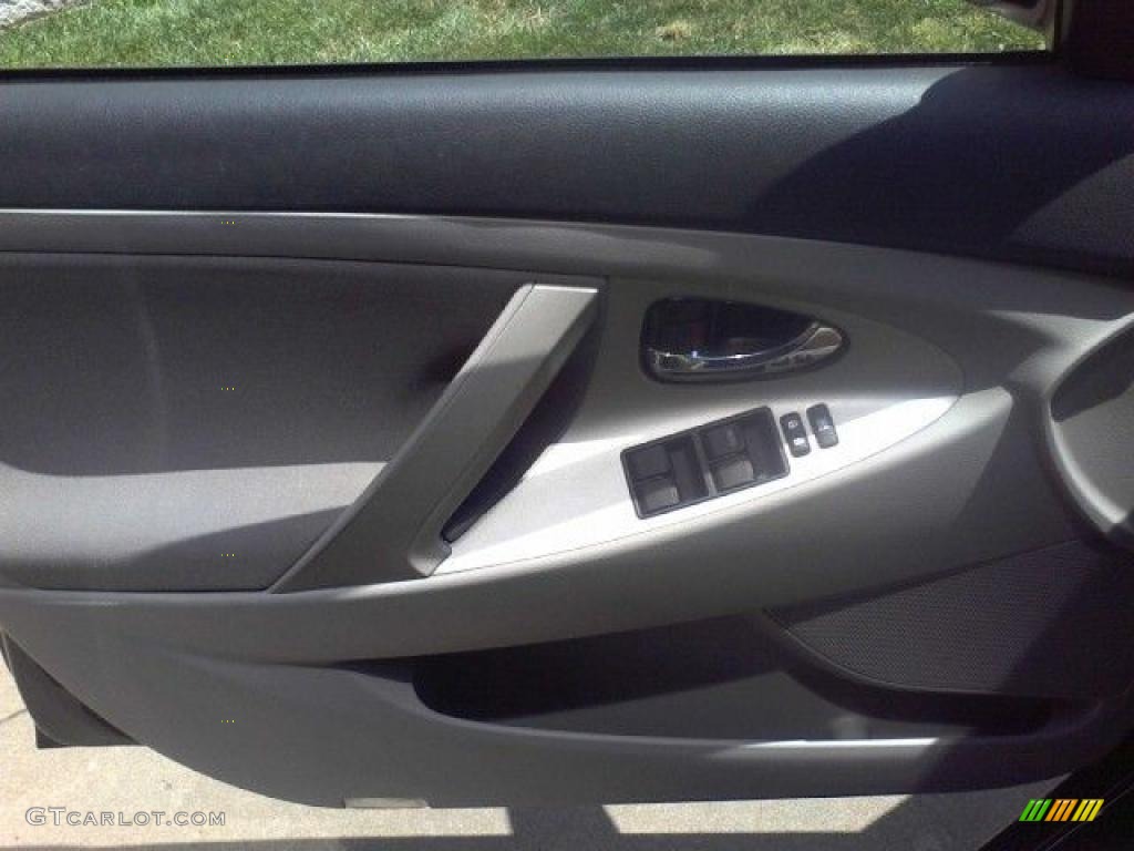 2007 Camry SE - Black / Dark Charcoal photo #13