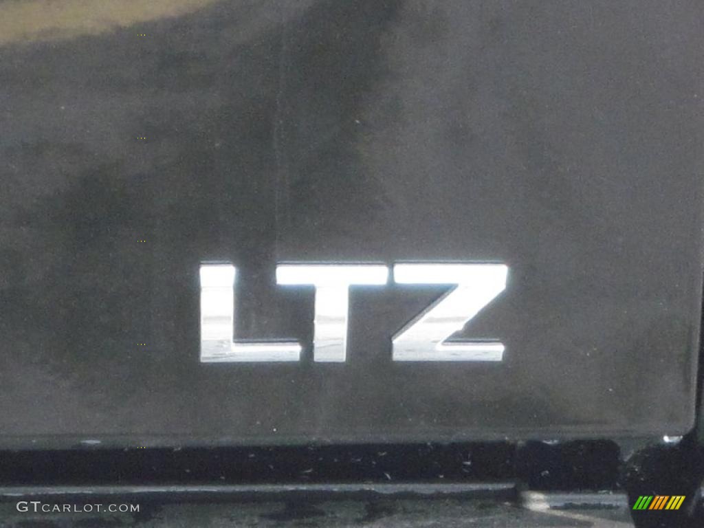 2010 Silverado 1500 LTZ Crew Cab 4x4 - Black / Dark Cashmere/Light Cashmere photo #9
