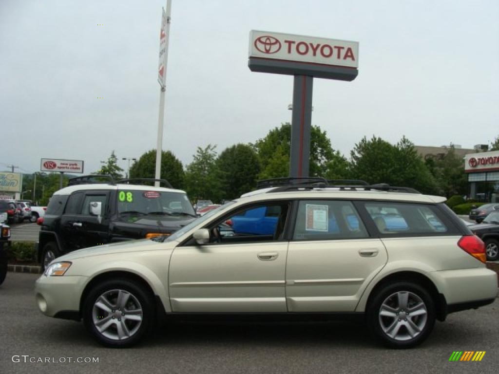 2006 Outback 3.0 R L.L.Bean Edition Wagon - Champagne Gold Opalescent / Taupe photo #3