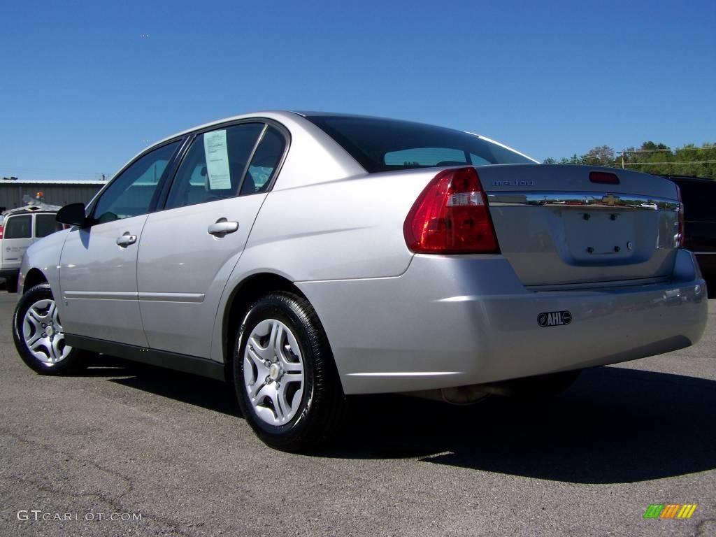 2008 Malibu Classic LS Sedan - Silverstone Metallic / Titanium Gray photo #4