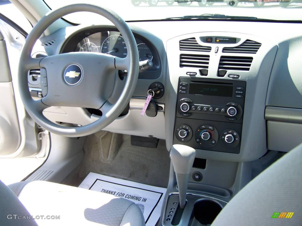 2008 Malibu Classic LS Sedan - Silverstone Metallic / Titanium Gray photo #10