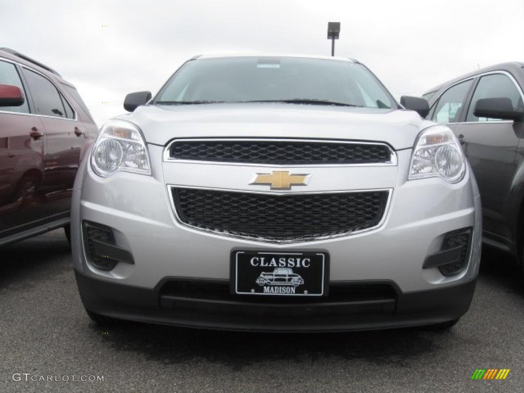 2010 Equinox LS AWD - Silver Ice Metallic / Jet Black/Light Titanium photo #2