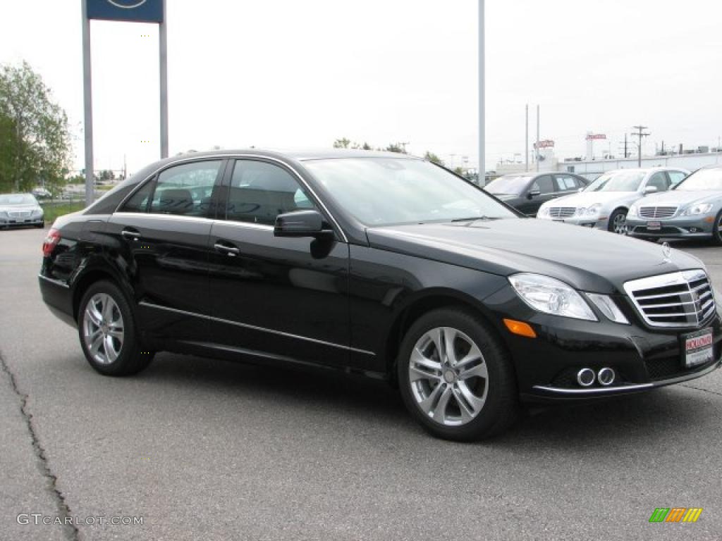 2010 E 350 4Matic Sedan - Black / Black photo #3